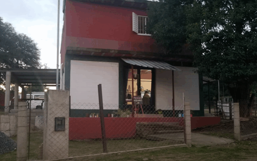 Casa con Dependencias en Venta en Huerta Grande