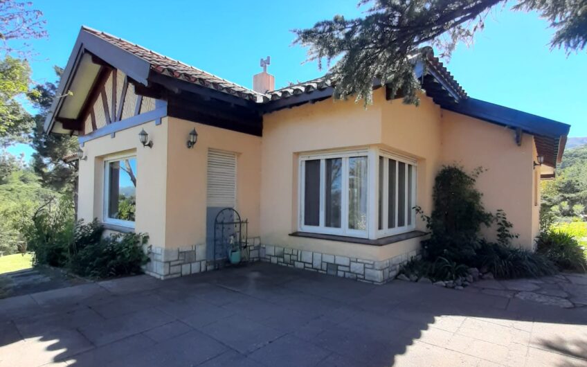 Casa a la Venta en La Falda