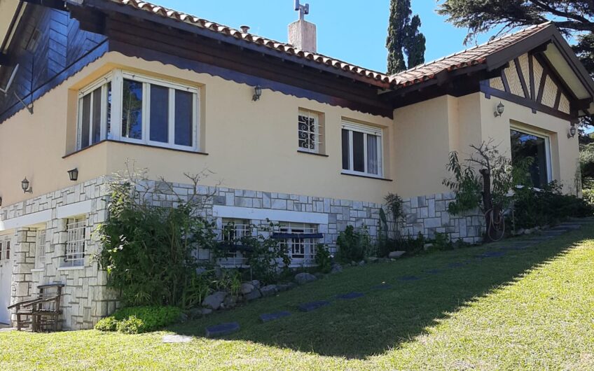 Casa a la Venta en La Falda