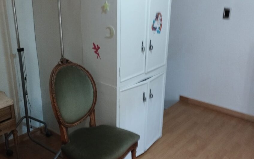 Casa con Dependencias en Venta en La Falda