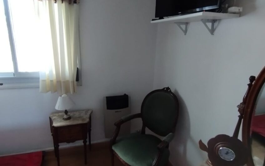 Casa con Dependencias en Venta en La Falda
