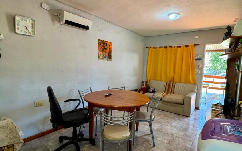 Casa con Departamento en Venta en Valle Hermoso