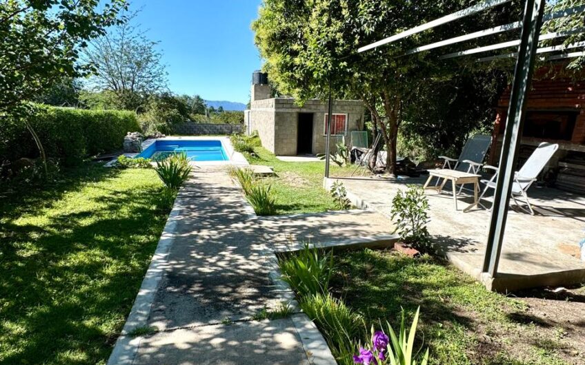Casa con Departamento en Venta en Valle Hermoso