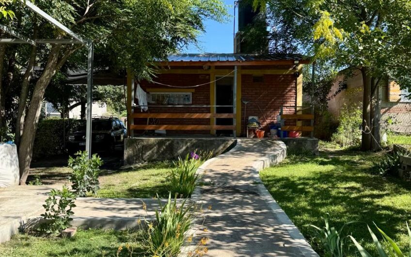 Casa con Departamento en Venta en Valle Hermoso