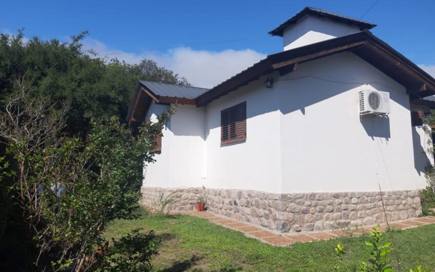 Casa en Venta en Los Cocos, Permuta por Córdoba, Apto crédito