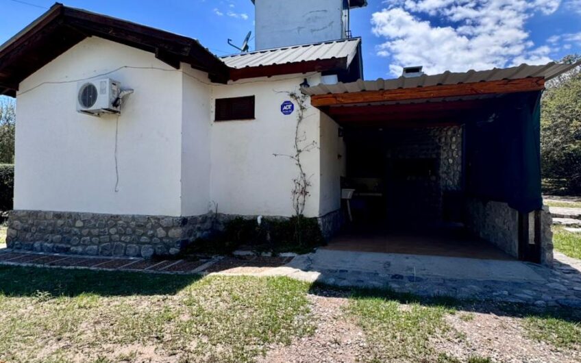 Casa en Venta en Los Cocos, Permuta por Córdoba, Apto crédito