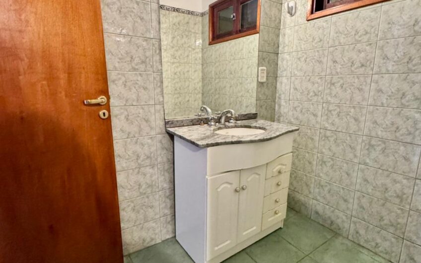 Casa en Venta en Los Cocos, Permuta por Córdoba, Apto crédito