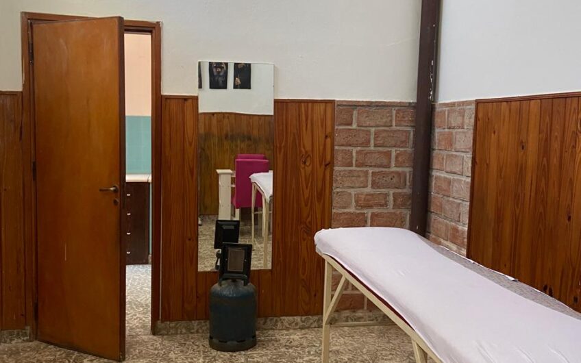 Oportunidad Local con Vivienda en Venta, Huerta Grande