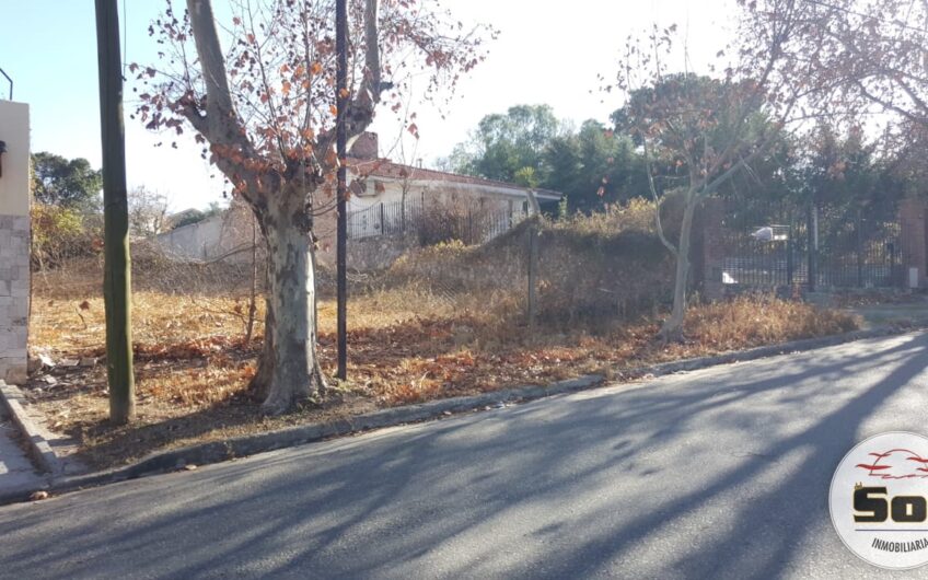 Terreno a la Venta en La Falda Barrio Parque Jardín