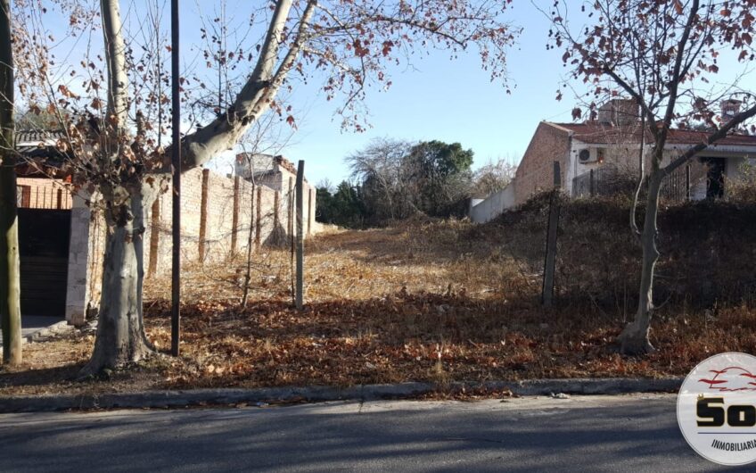 Terreno a la Venta en La Falda Barrio Parque Jardín