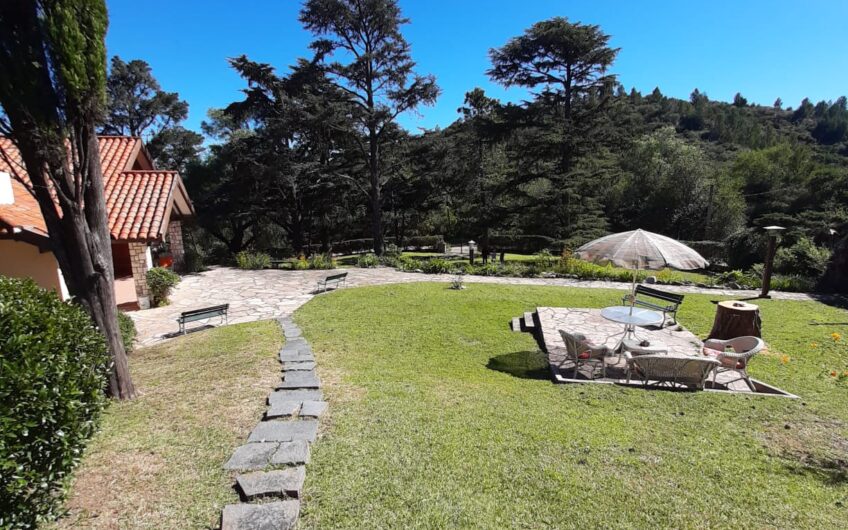 Casa a la Venta en La Falda