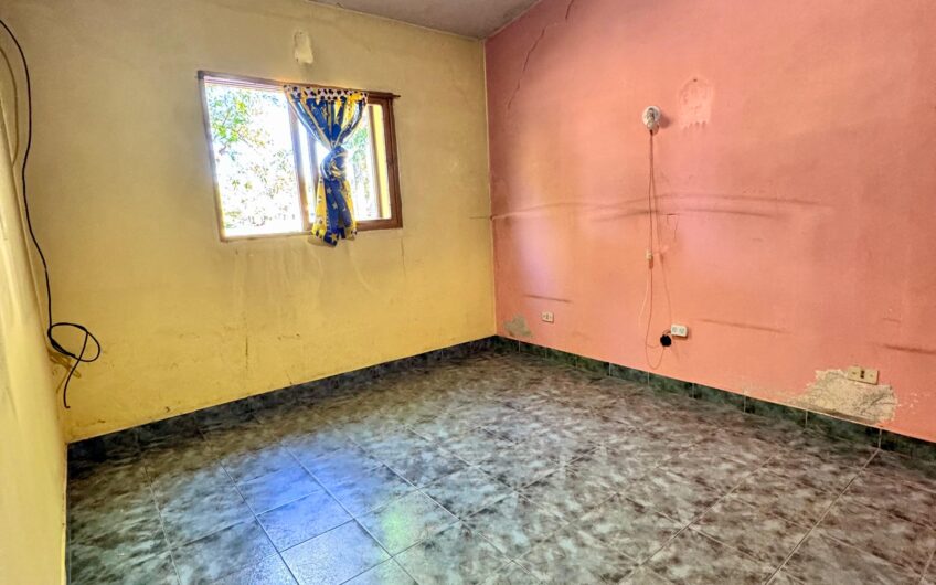Casa con Dependencias en Venta en Valle Hermoso