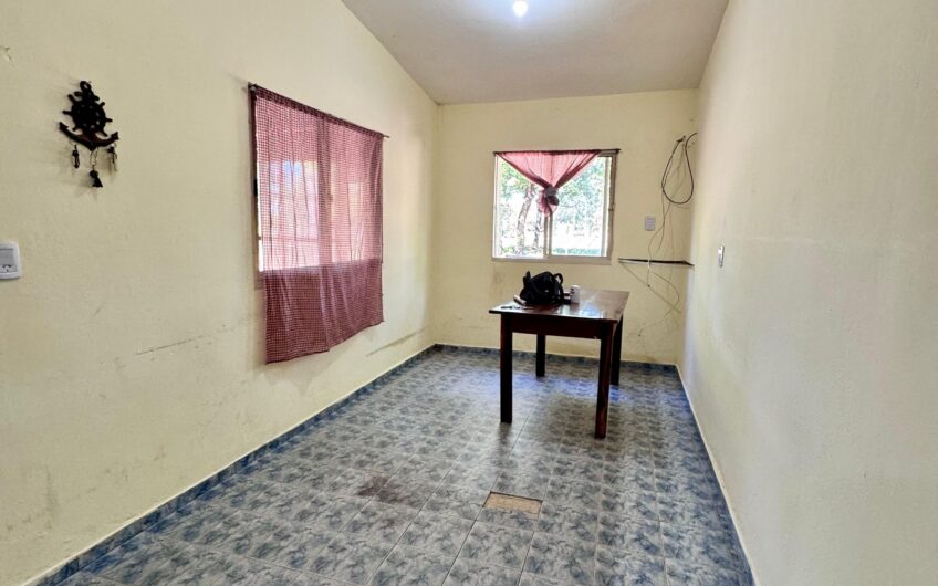 Casa con Dependencias en Venta en Valle Hermoso