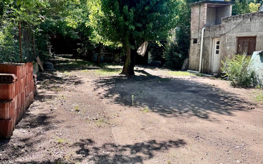 Casa con Dependencias en Venta en Valle Hermoso