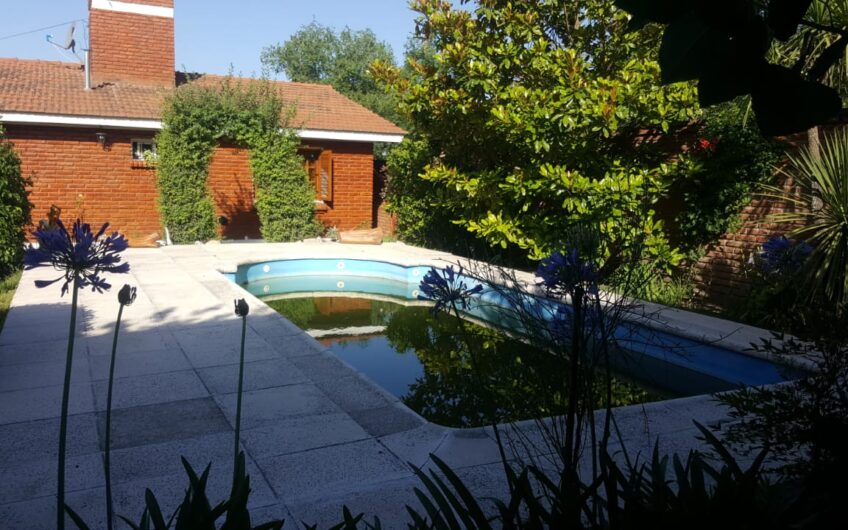 Casa a la Venta en La Falda