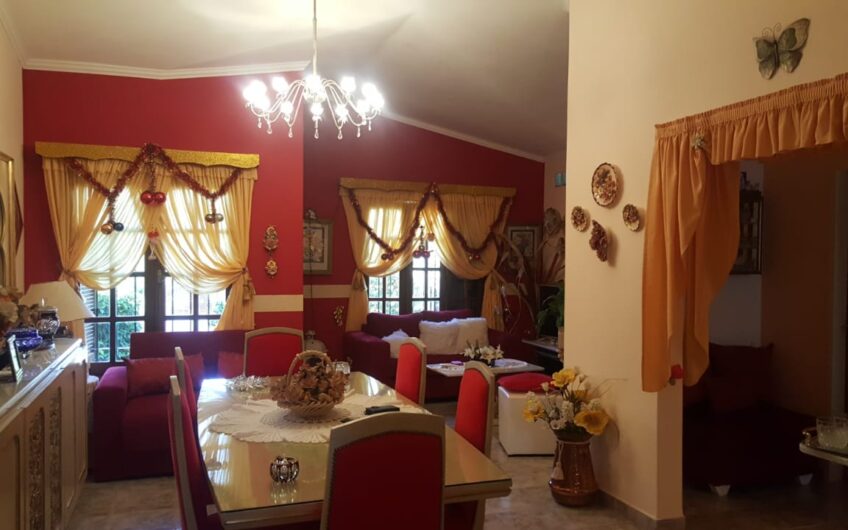 Casa a la Venta en La Falda