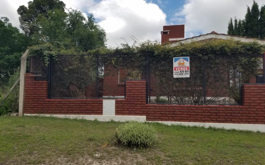 Casa a la Venta en La Falda