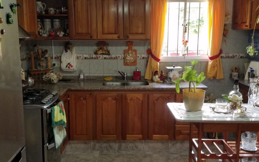 Casa a la Venta en La Falda