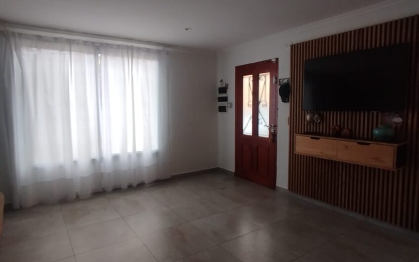Casa a la Venta en La Falda