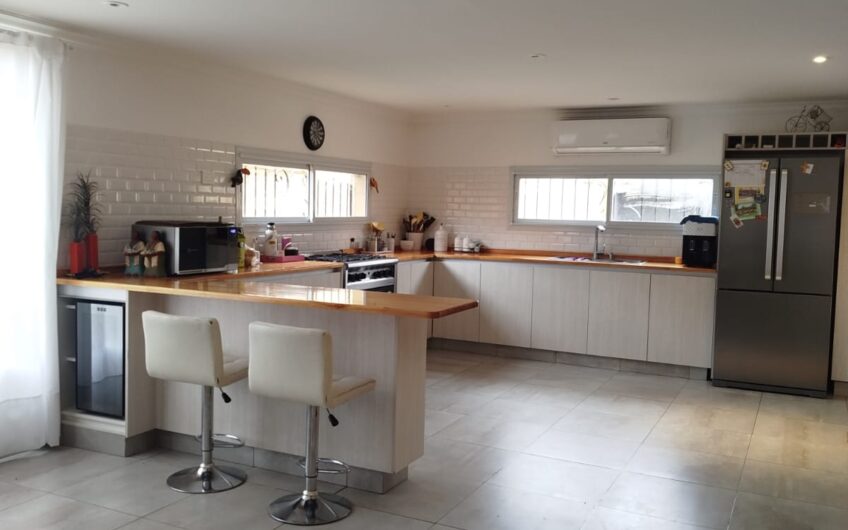 Casa a la Venta en La Falda