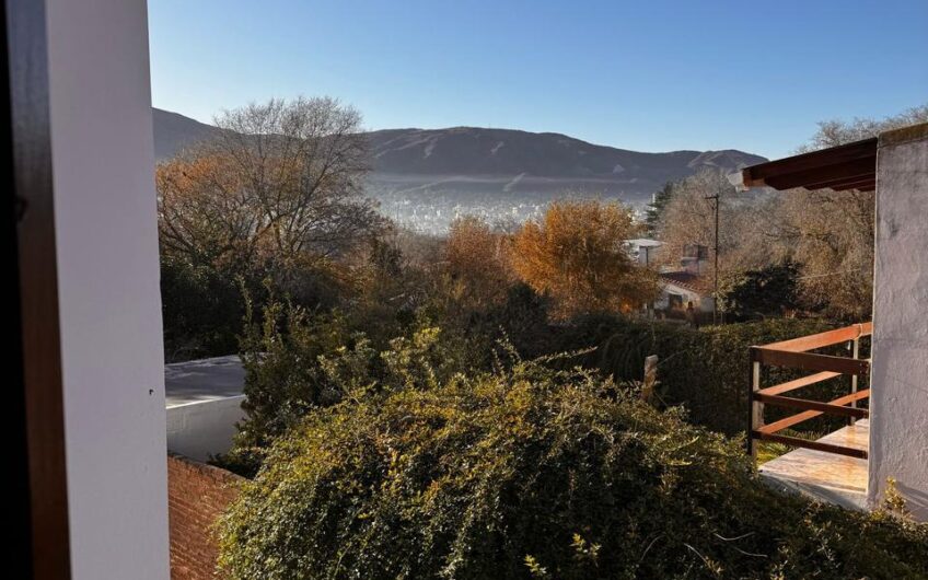 Casa en venta en La Falda